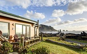 Quileute Oceanside Resort